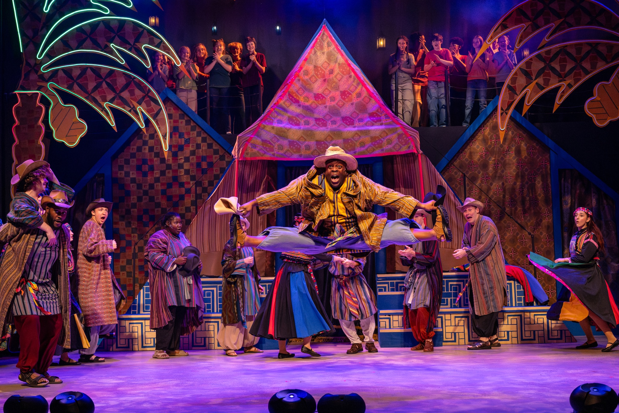 Fiddler on the Roof actor jumping & doing splits